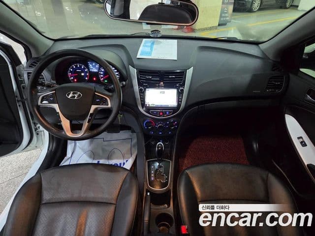 Hyundai Accent(новый кузов / новое поколение) Modern, 2015 8