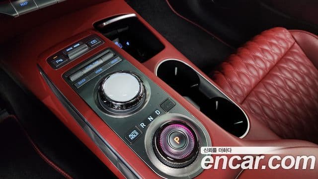 Genesis GV70, 2024 9