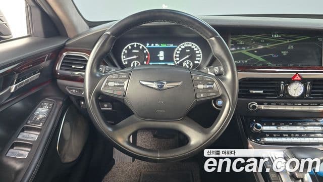 Genesis EQ900 Prestige, 2016 13