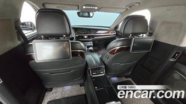 Genesis EQ900 Prestige, 2016 18