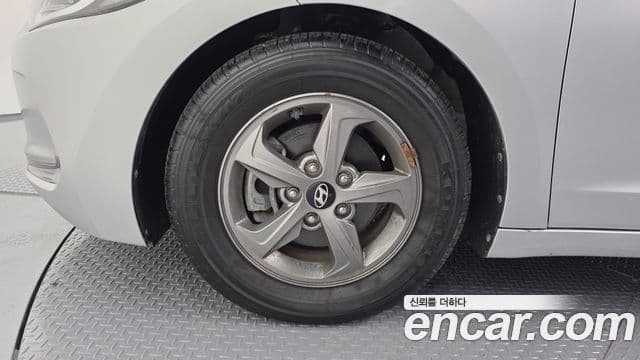 Hyundai Avante AD 1.6 GDI Smart, 2016 все фото