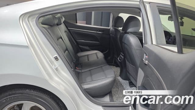 Hyundai Avante AD 1.6 GDI Smart, 2016 12