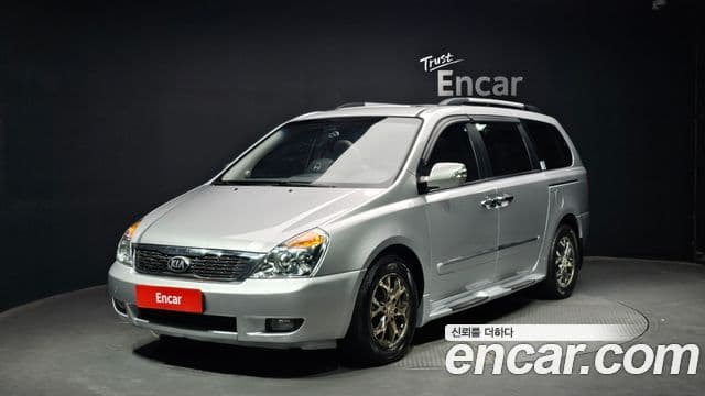 Kia Carnival R топовая версия, 2014 1