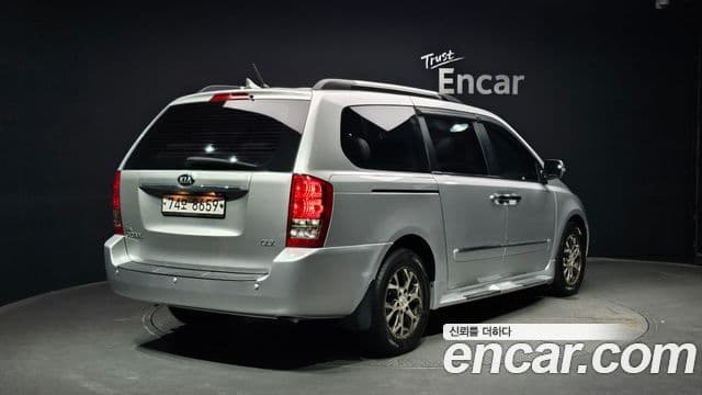 Kia Carnival R топовая версия, 2014 2