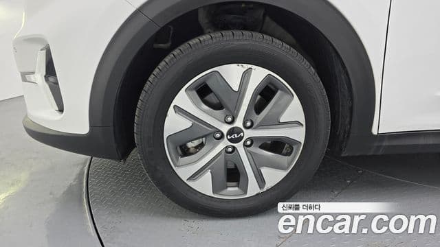 Kia Niro Plus Earth, 2023 все фото