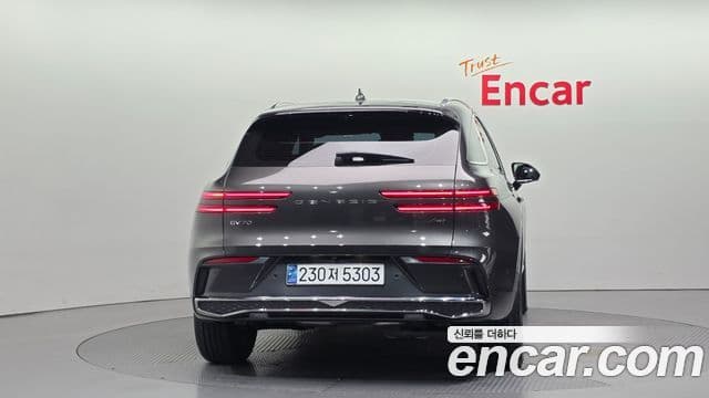 Genesis GV70, 2025 4