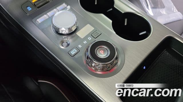 Genesis GV70, 2025 9