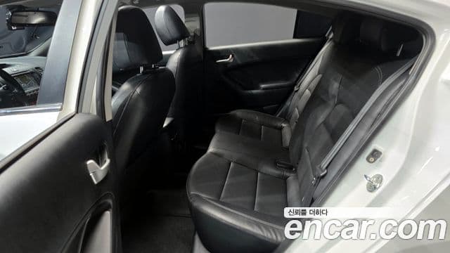 Kia K3 Trendy, 2014 12