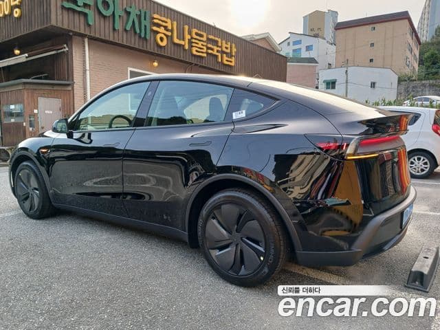 Tesla модель Y, 2025 все фото
