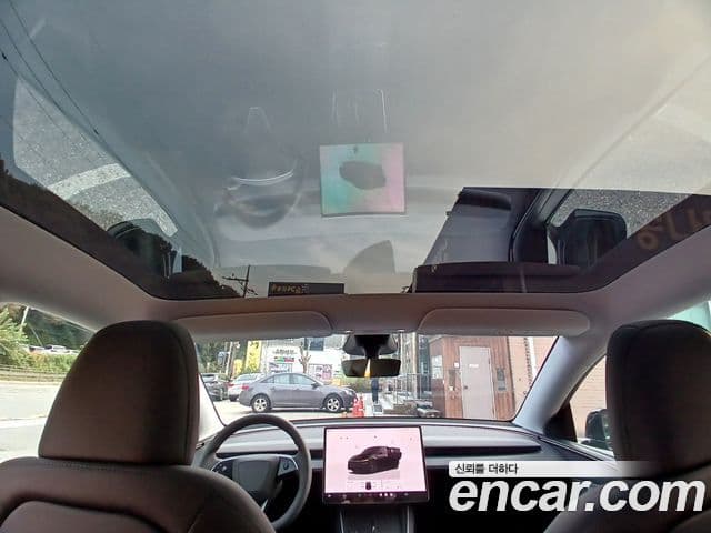 Tesla модель Y, 2025 10