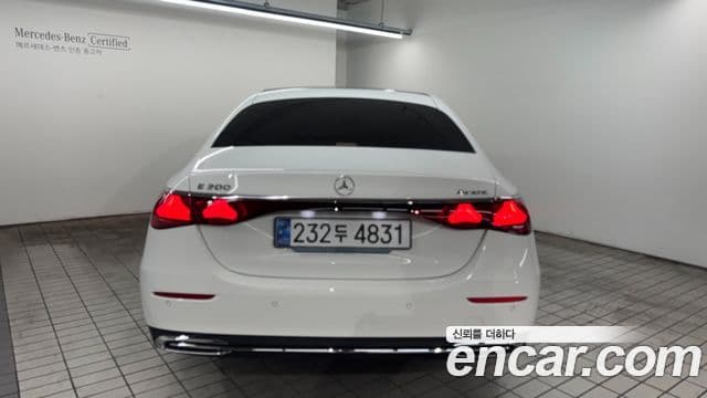 Mercedes-Benz E-класс W214 Exclusive, 2025 4