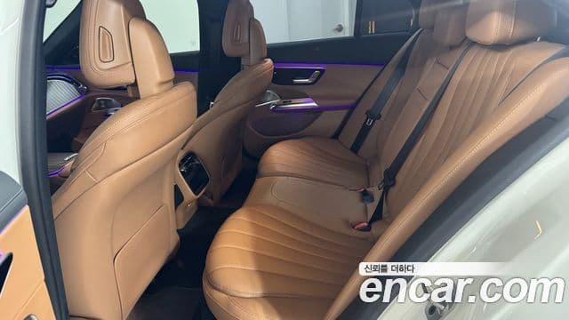 Mercedes-Benz E-класс W214 Exclusive, 2025 11