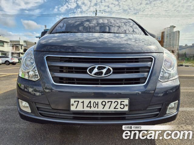 Hyundai Grand Starex Smart, 2017 1
