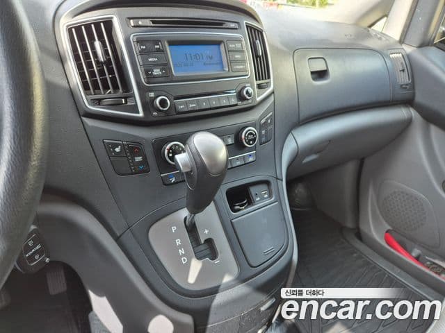 Hyundai Grand Starex Smart, 2017 18