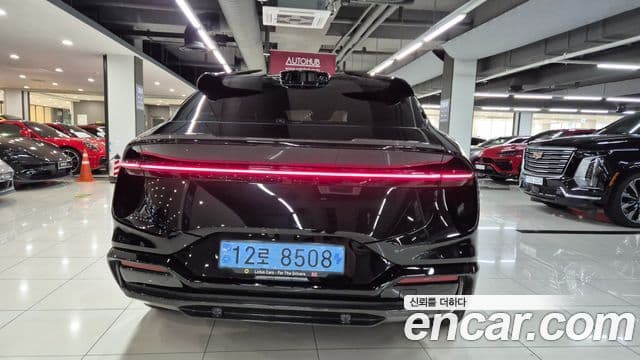 Lotus Eletre, 2025 все фото