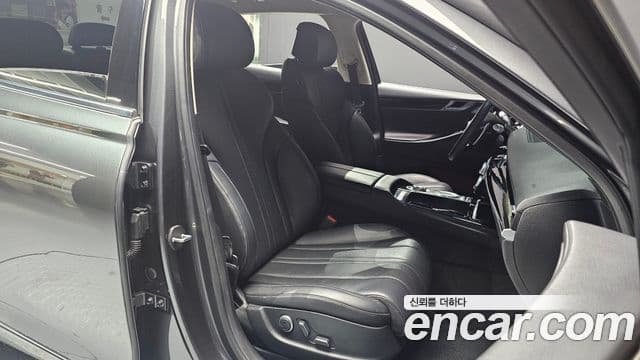 Genesis G80 (RG3) бензин 2.5 турбо 2WD, 2021 11