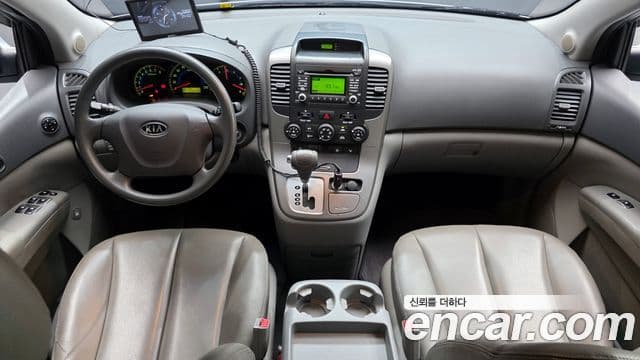 Kia Grand Carnival LPI GX, 2009 7