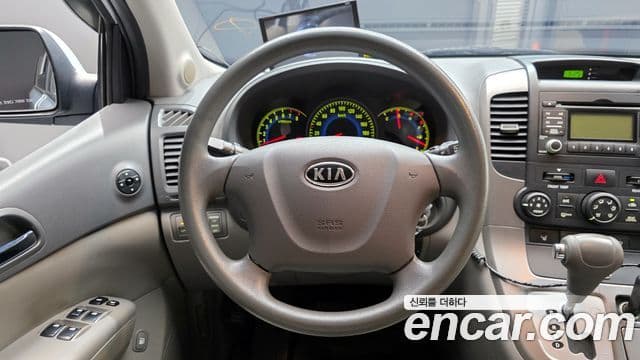 Kia Grand Carnival LPI GX, 2009 13
