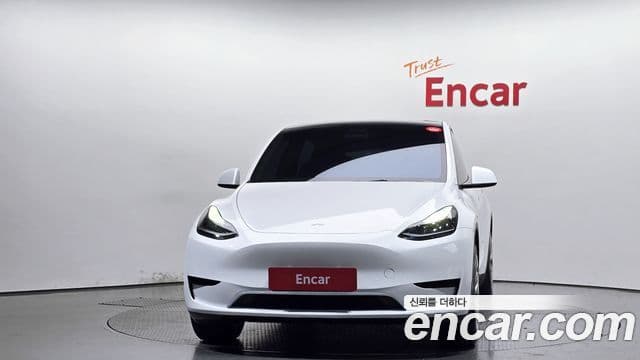 Tesla модель Y, 2024 3