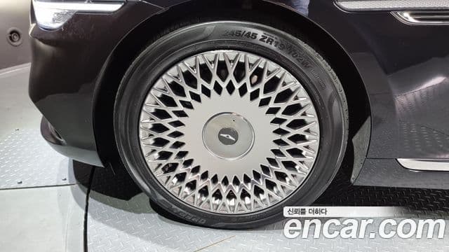 Genesis G90 Premium Luxury, 2020 все фото