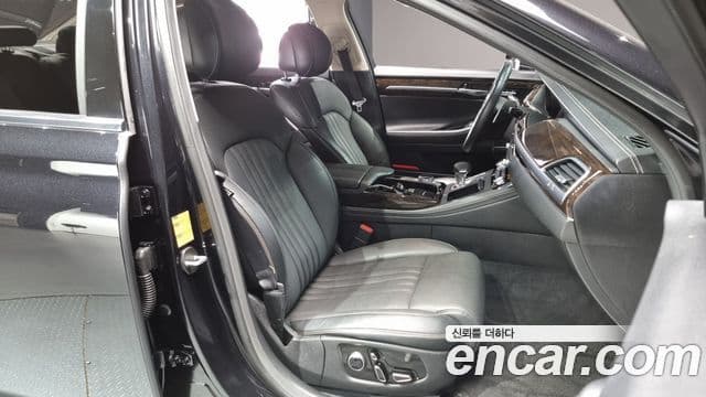 Genesis G90 Premium Luxury, 2020 10