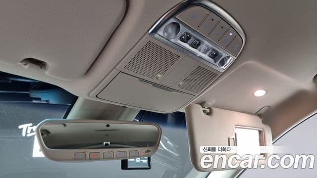 Genesis G90 Premium Luxury, 2020 19