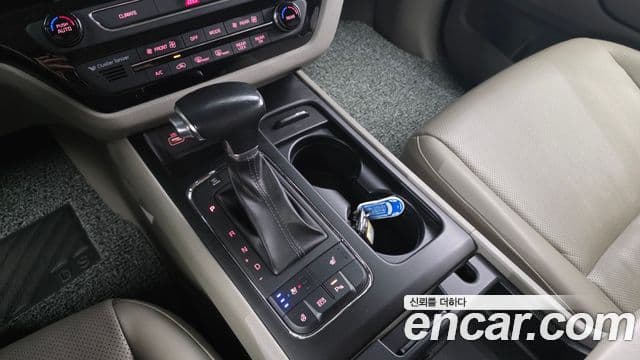 Kia All New Carnival Luxury, 2018 9