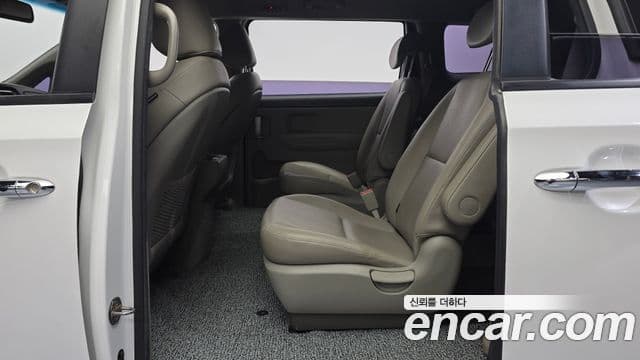 Kia All New Carnival Luxury, 2018 13