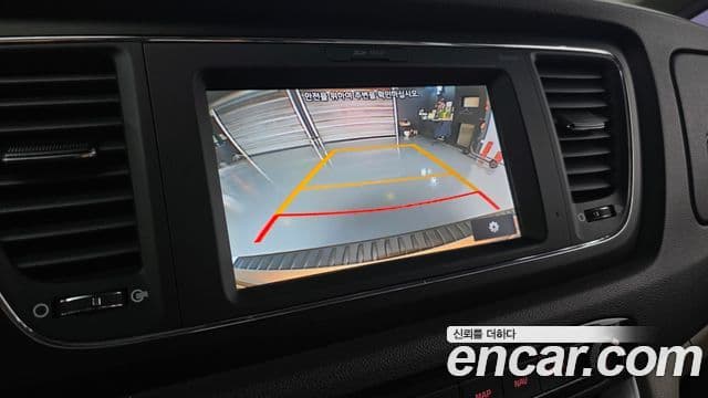 Kia All New Carnival Luxury, 2018 16