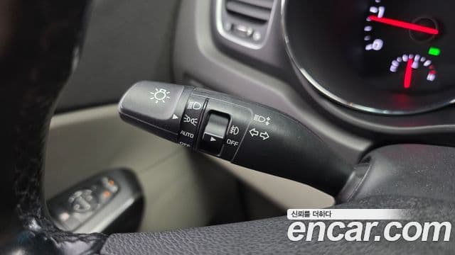 Kia All New Carnival Luxury, 2018 19