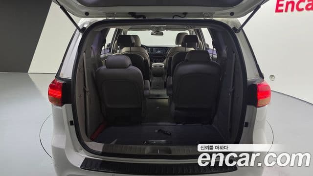 Kia All New Carnival Luxury, 2018 20