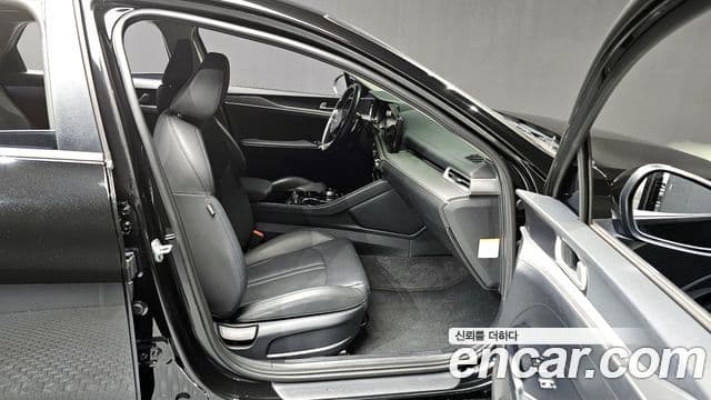 Kia K5 гибрид 3세대 Prestige, 2021 11