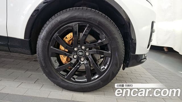 Land Rover Discovery 5 3.0 SD6 Landmark Edition, 2020 все фото