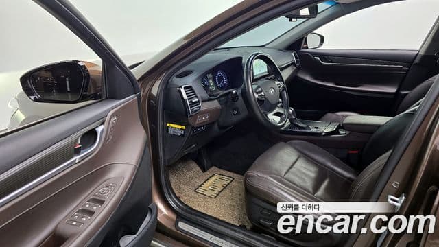 Hyundai Grandeur IG гибрид Special, 2018 10