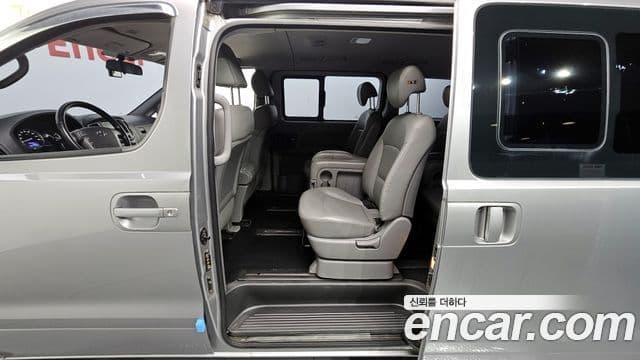 Hyundai The / новый New Grand Starex Modern, 2019 12