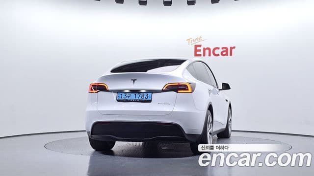 Tesla модель Y Long Range AWD, 2021 4