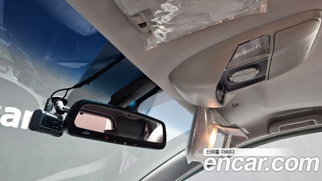 KG모빌리티(SsangYong) Korando 투리스모 4WD RT 9인승, 2015 16