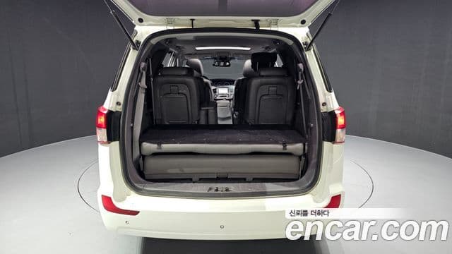 KG모빌리티(SsangYong) Korando 투리스모 4WD RT 9인승, 2015 20