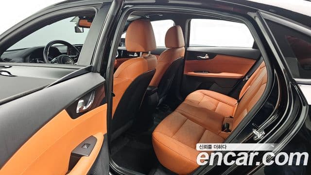 Kia The / новый New K3 2세대 Prestige, 2023 12