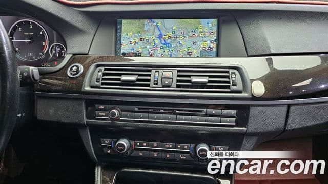 BMW 5시리즈 (F10), 2011 14