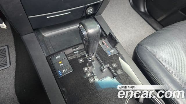 Kia Mohave 4WD KV300, 2015 9