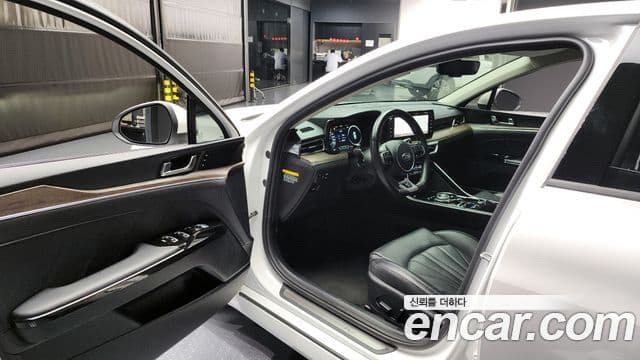 Kia K5 3세대 Signature, 2020 10