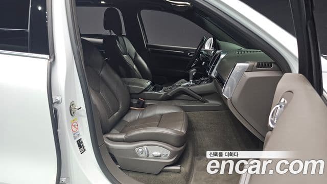 Porsche New Cayenne 958, 2016 10