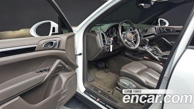 Porsche New Cayenne 958, 2016 11