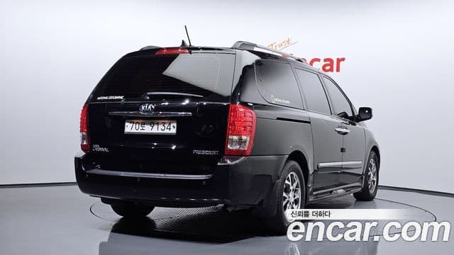 Kia Carnival R President, 2013 2