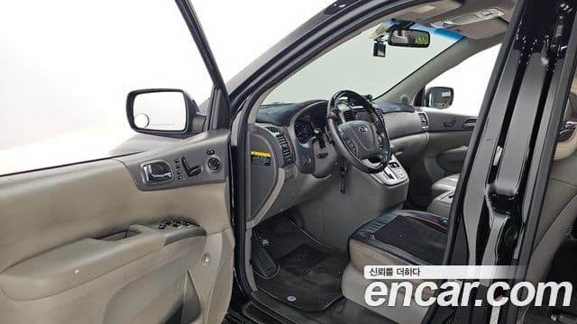 Kia Carnival R President, 2013 11