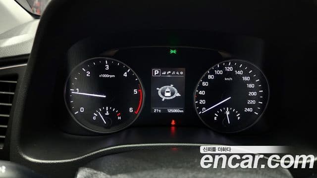 Hyundai Avante AD 1.6 e-VGT Smart, 2018 8