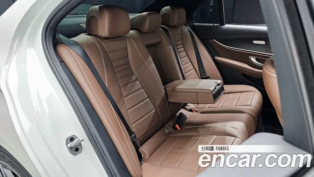 Mercedes-Benz E-класс W213 AMG Line, 2023 12