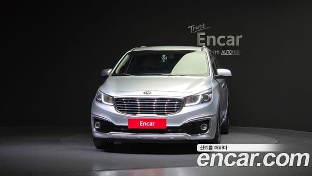 Kia All New Carnival Luxury, 2017 3