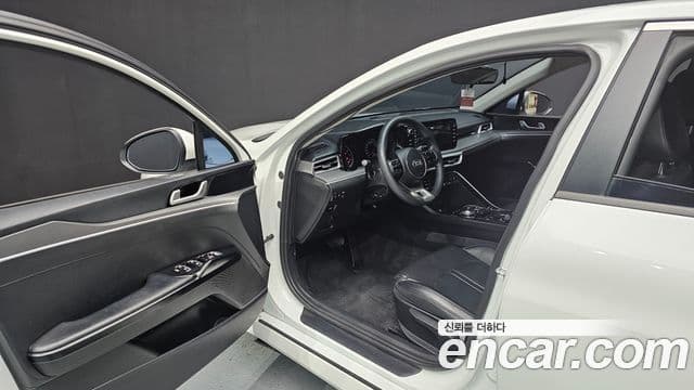 Kia K5 3세대 Trendy, 2021 10